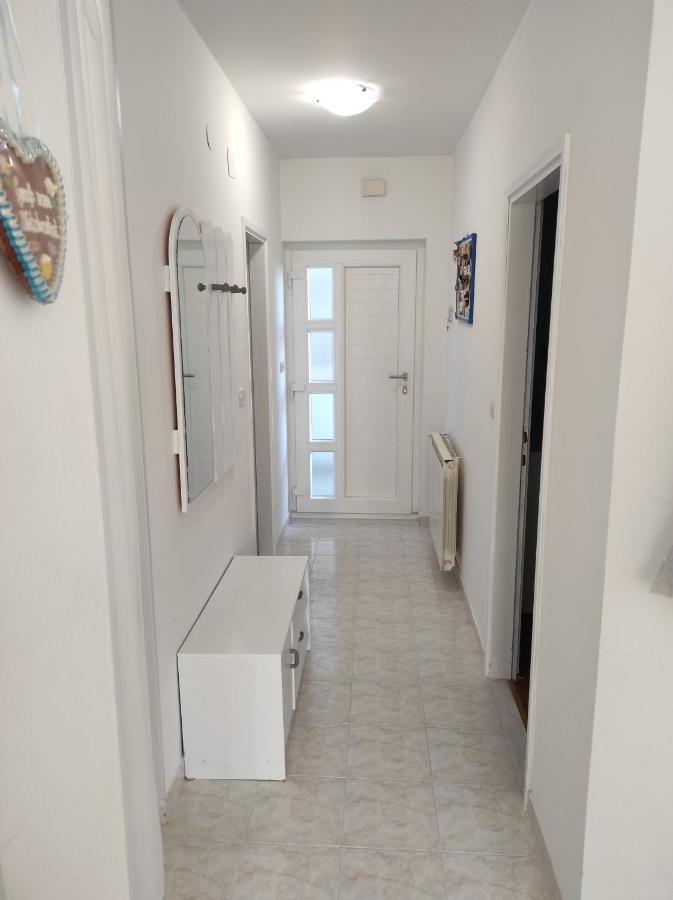 Apartman Eli Ровинь Экстерьер фото