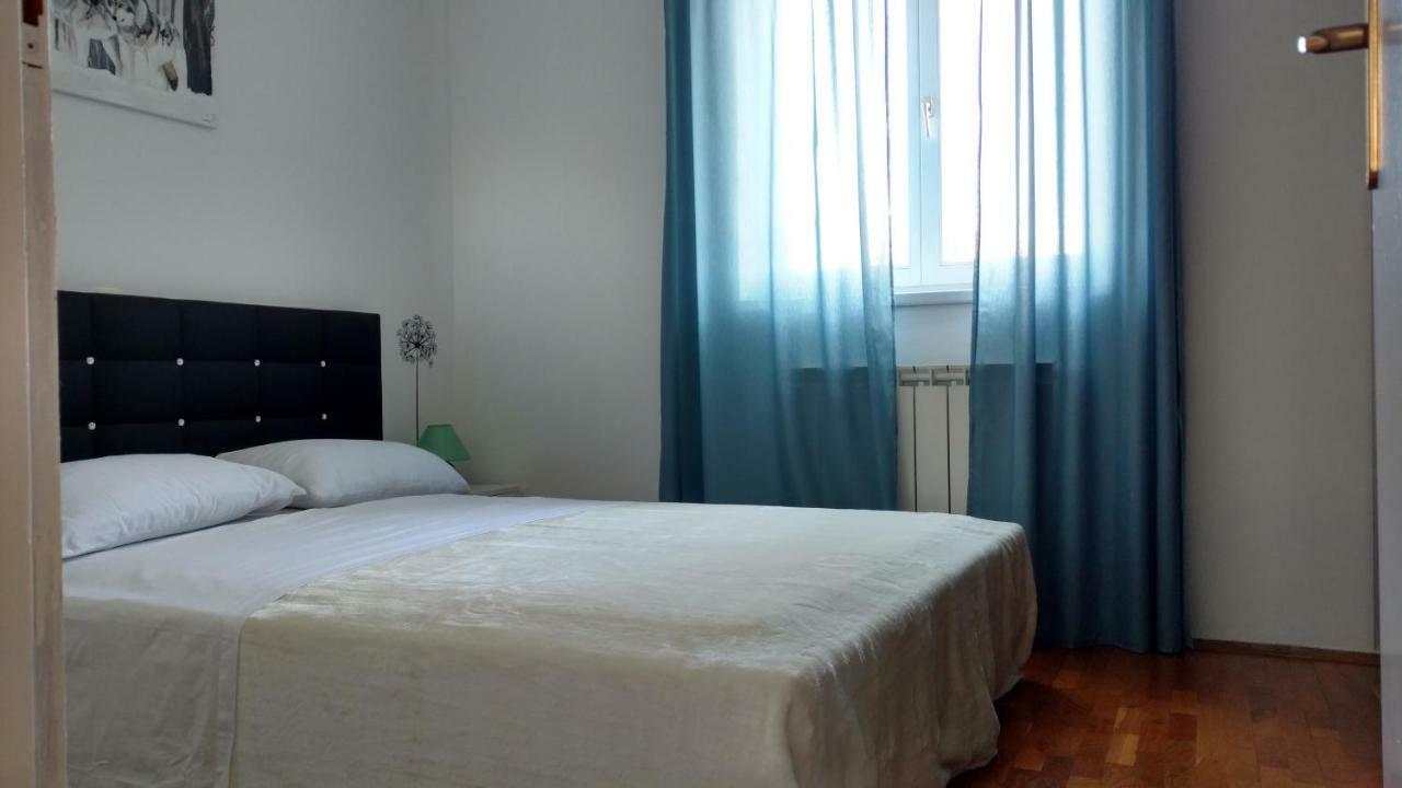 Apartman Eli Ровинь Экстерьер фото
